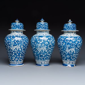 Three blue and white Dutch Delft vases and covers with dragons on a flowery ground — photo 5