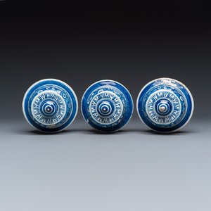 Three blue and white Dutch Delft vases and covers with dragons on a flowery ground — photo 8