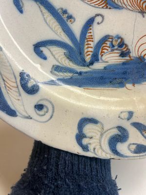 Three blue, white and iron-red Talavera pottery dishes, Spain, 17th C. — photo 19
