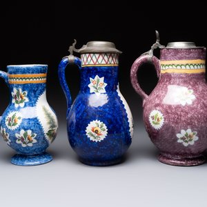 Three Brussels faience jugs, two with pewter mounts, 19/20th C. — foto 4