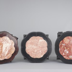 Three carved Chinese wood marble top vase stands, 19/20th C. — 照片 5