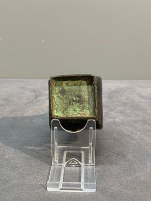 Three Chinese archaistic miniature bronze vases, Song/Yuan — 照片 12