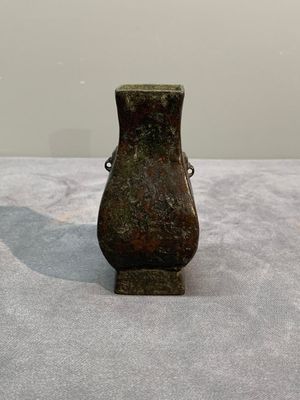 Three Chinese archaistic miniature bronze vases, Song/Yuan — 照片 7