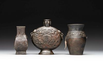 Three Chinese archaistic miniature bronze vases, Song/Yuan