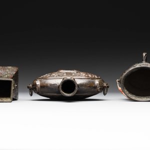 Three Chinese archaistic miniature bronze vases, Song/Yuan — 照片 5