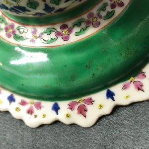 Three Chinese Bencharong-style footed bowls for the Thai market, 19th C. — photo 12