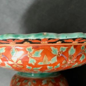 Three Chinese Bencharong-style footed bowls for the Thai market, 19th C. — photo 9