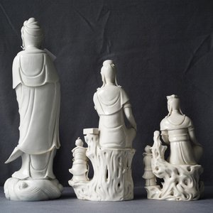 Three Chinese blanc de Chine groups, 19/20th C. — 照片 9