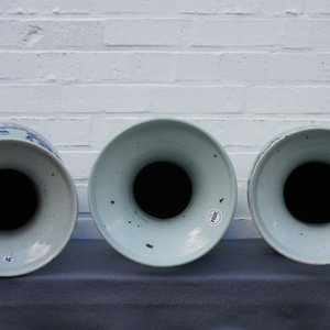 Three Chinese blue and white celadon-ground vases, 19th C. — 照片 11