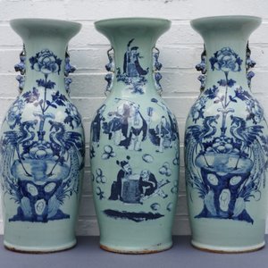 Three Chinese blue and white celadon-ground vases, 19th C. — 照片 7