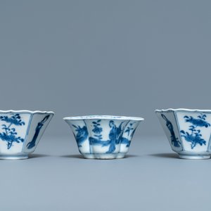 Three Chinese blue and white cups and saucers, Chenghua and hall marks, Kangxi — 照片 6