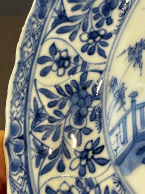 Three Chinese blue and white dishes and two plates, Kangxi — foto 10