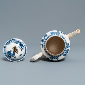 Three Chinese blue and white ewers, a teapot and a metal-mounted vase, Kangxi/Qianlong — photo 13