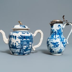 Three Chinese blue and white ewers, a teapot and a metal-mounted vase, Kangxi/Qianlong — photo 10