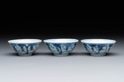 Three Chinese blue and white 'grapevines' cups, Yongzheng mark and of the period