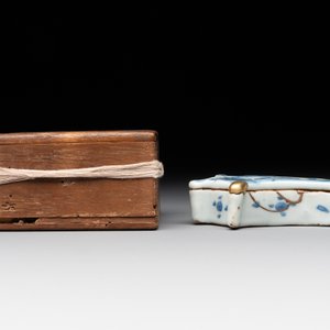 Three Chinese blue and white incense boxes and covers for the Japanese market, late Ming, 17th C. — 照片 2