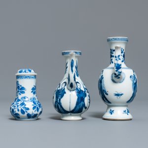 Three Chinese blue and white jugs, Kangxi — photo 3