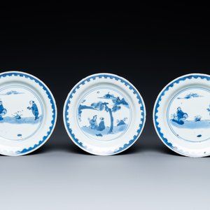 Three Chinese blue and white ko-sometsuke plates for the Japanese market, late Ming — photo 3