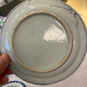 Three Chinese blue and white ko-sometsuke plates for the Japanese market, late Ming — photo 10