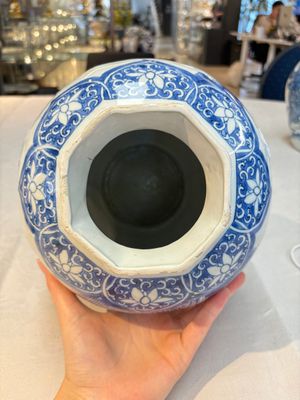 Three Chinese blue and white 'Lian Sheng San Ji 連升三級' vases, Transitional period — foto 11