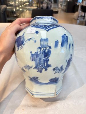 Three Chinese blue and white 'Lian Sheng San Ji 連升三級' vases, Transitional period — foto 13