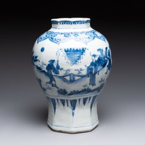 Three Chinese blue and white 'Lian Sheng San Ji 連升三級' vases, Transitional period — foto 3