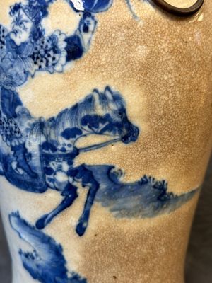 Three Chinese blue and white Nanking crackle-glazed vases, Chenghua mark, 19th C. — photo 9