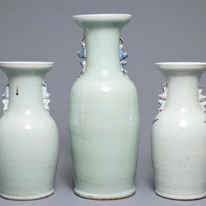 Three Chinese blue and white on celadon ground vases, 19th C. — photo 3
