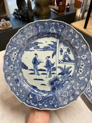 Three Chinese blue and white plates, three saucers and an octagonal dish, Qianlong — 照片 11