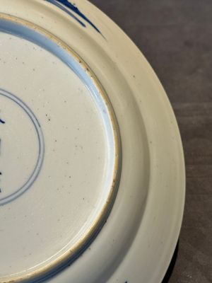 Three Chinese blue and white plates with figural design, Chenghua and Kangxi mark, Kangxi — photo 10
