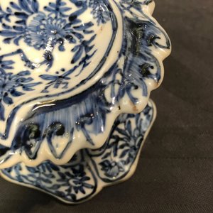 Three Chinese blue and white salts, Kangxi — photo 11