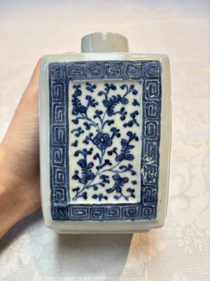 Three Chinese blue and white tea caddies, Chenghua mark, Shunzhi and later — photo 2