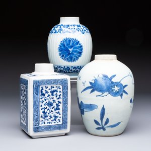 Three Chinese blue and white tea caddies, Chenghua mark, Shunzhi and later — photo 1