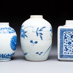 Three Chinese blue and white tea caddies, Chenghua mark, Shunzhi and later — photo 3