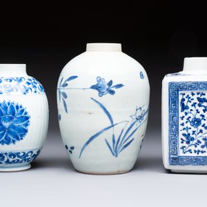 Three Chinese blue and white tea caddies, Chenghua mark, Shunzhi and later — photo 4