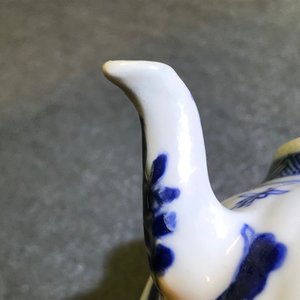 Three Chinese blue and white teapots and covers, Kangxi — 照片 28