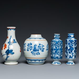 Three Chinese blue and white vases and an Imari-style vase, Kangxi — photo 3