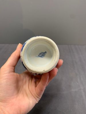 Three Chinese blue and white vases, Kangxi — photo 19