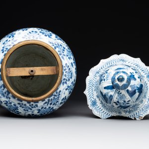 Three Chinese blue and white vases, Kangxi — photo 3