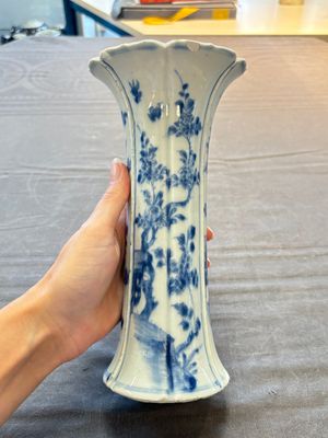Three Chinese blue and white vases, Kangxi — 照片 13