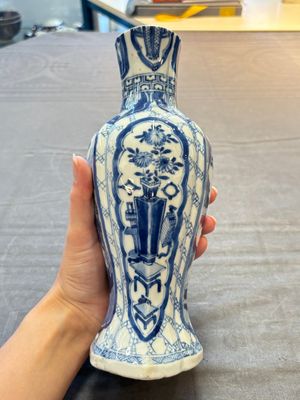 Three Chinese blue and white vases, Kangxi — 照片 4