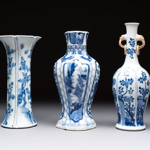 Three Chinese blue and white vases, Kangxi — 照片 3