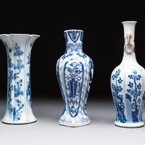 Three Chinese blue and white vases, Kangxi — 照片 4