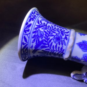 Three Chinese blue and white vases, Kangxi — photo 11