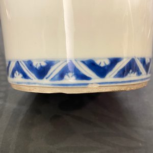 Three Chinese blue and white vases, Kangxi — photo 15