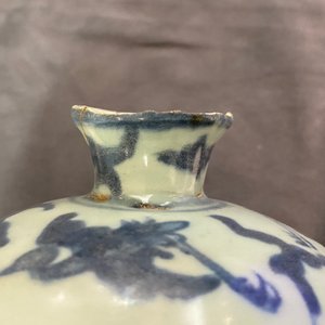 Three Chinese blue and white vases, Ming — 照片 11