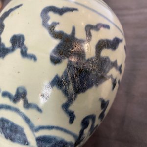 Three Chinese blue and white vases, Ming — 照片 14