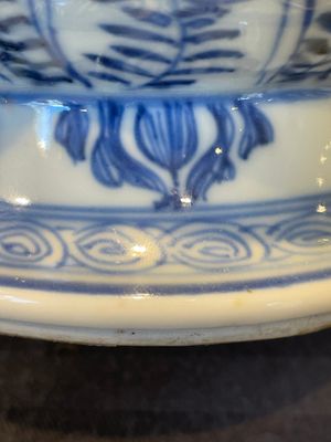 Three Chinese blue and white vases with floral design, Kangxi — photo 24