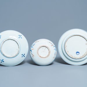 Three Chinese blue, white, copper red and wucai ko-sometsuke plates for the Japanese market, Tianqi/Chongzhen — photo 3