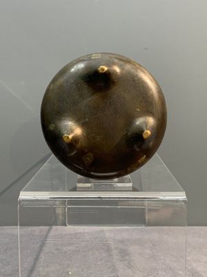Three Chinese bronze censers, Xuande mark, Ming/Qing — photo 12